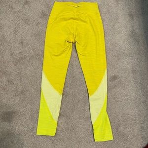 NWOT Outdoor Voices tech sweat zoom two tone leggings